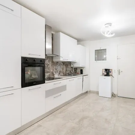 Hello Cote D'azur - Spacieux 3 Pieces A 5 Min Des Plages A Pieds Apartment *
